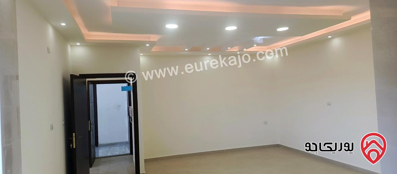 شقة مساحة 145م طابق ثاني للبيع في الزرقاء الجديدة