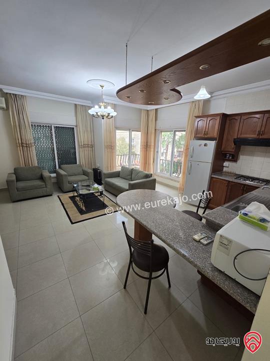 شقتين مفروشتين كل شقة مساحة 80م قوشان مستقل طابق أول ورابع بعفش كامل للبيع في عمان - دير غبار