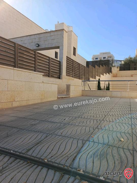 شقة سوبر ديلوكس طابق شبه ارضي مساحة 200م داخلي و 250م خارجي للايجار في عمان - ضاحية النخيل