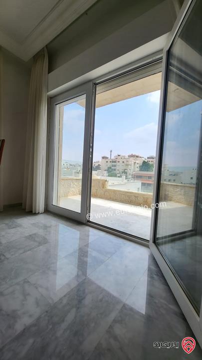 شقة مفروشة / غير مفروشة مساحة 190م طابق ثالث للإيجار في عمان - دير غبار