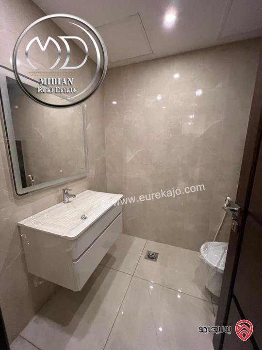 شقة جديدة للبيع طابق ثالث في عمان - دير غبار مساحة 250م مع ترس 50م تشطيبات و ديكورات فاخرة اطلالة رائعة