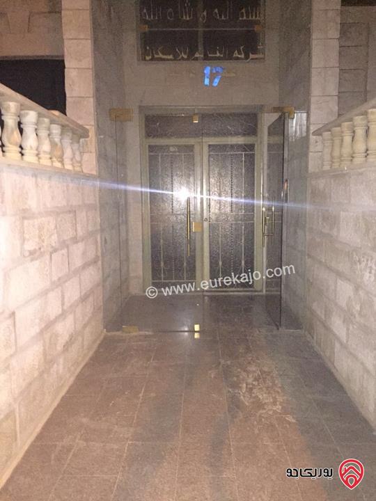 غرفة ماستر مفروشة مدخل مشترك من شقة أرضية للايجار في عمان - الجبيهة