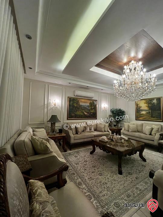 شقة ارضية مفروشة مساحة 250م داخلي وخارجي 90م للإيجار السنوي في عمان - دير غبار 