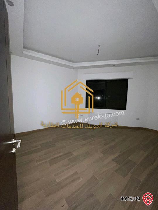 شقة فارغة طابق شبه ارضي مساحة 180 للإيجار في عمان - دير غبار 