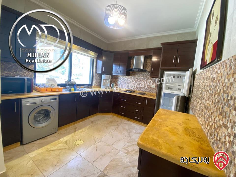 شقة مفروشة للايجار في عمان - ضاحية الامير راشد مساحة 100م طابق اول تشطيبات و فرش فاخر جداً