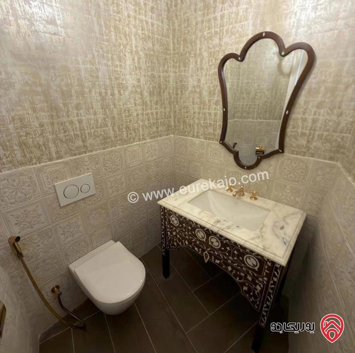 فيلا مستقلة مساحة 700م على أرض 980م للبيع في عمان - عبدون