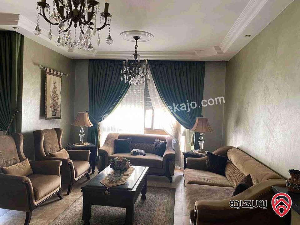 شقة مساحة 195 متر طابق اول للبيع في خلدا