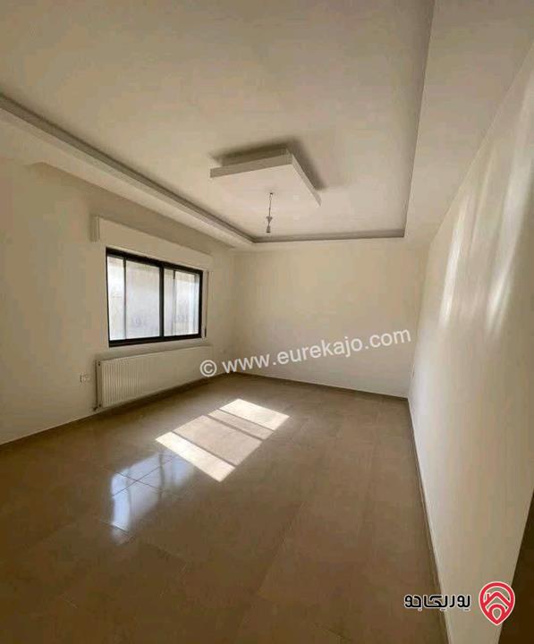 شقة فارغة مساحة 185م داخلي و 80م خارجي للايجار في عمان - أم السماق