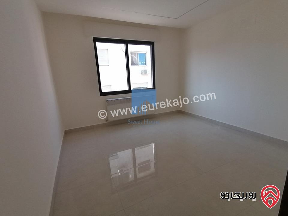 شقة فاخرة للبيع في عمان أم السماق - خلف السيتي مول وقرب مكة مول طابق ارضي 250م تشطيب سوبر ديلوكس لم تسكن