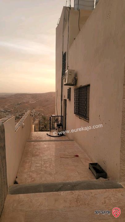 منزل مساحة 180م على أرض 523م للبيع في الزرقاء الجديدة ارسلان الجنوبي