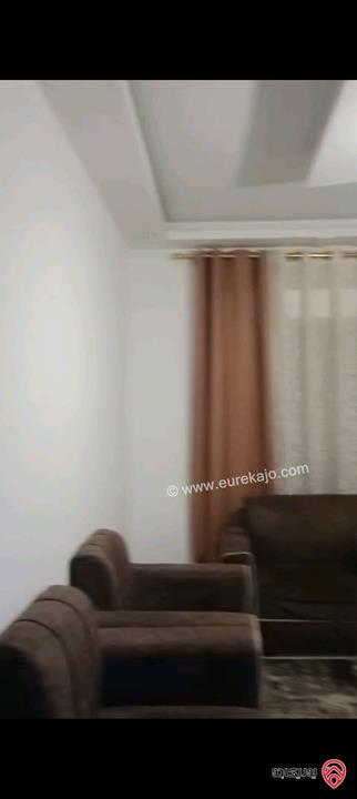 شقة طابق أرضي معلق مساحة 135م للبيع في عمان - البنيات