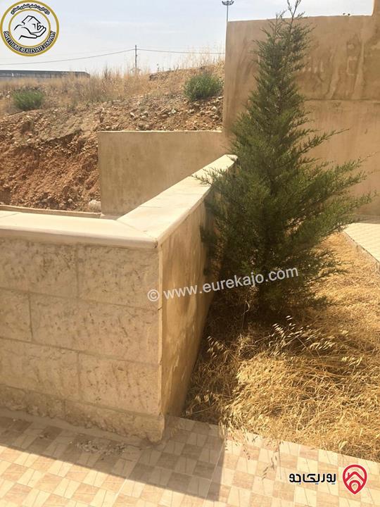 شقة أرضية مميزة للبيع في عمان - دير غبار - حي السهل قرب مدارس فيلادلفيا 130م مع حديقة وترسات 165م لم تسكن