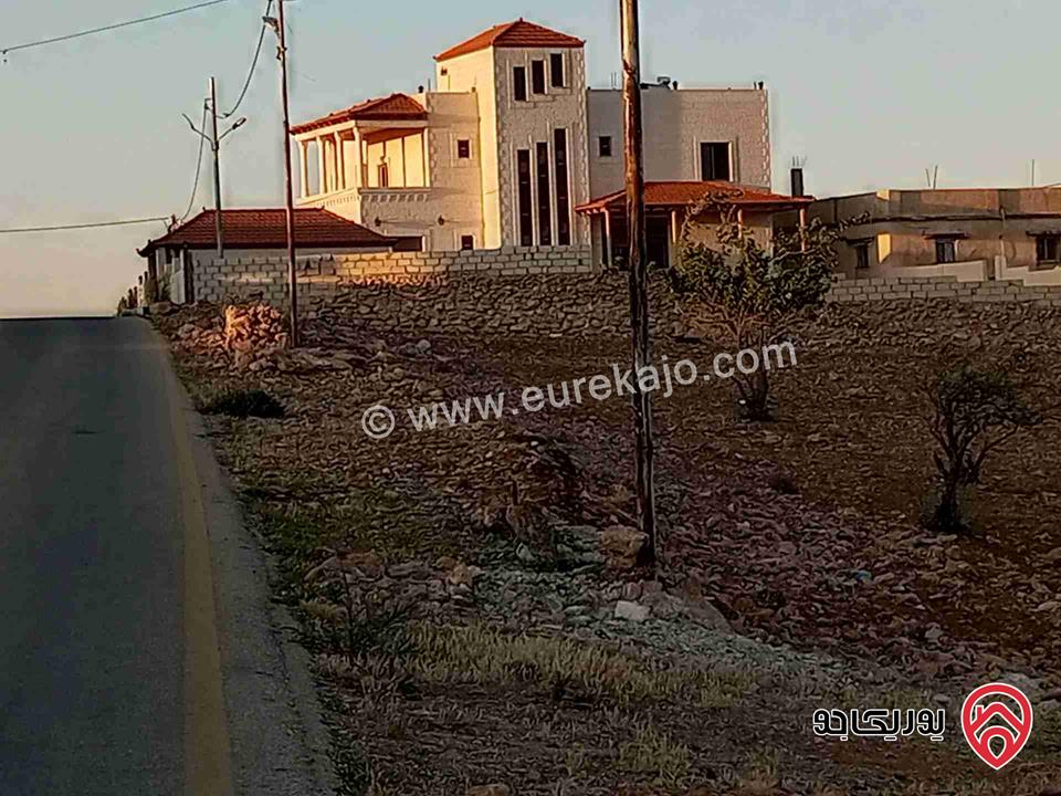 قطعة أرض مساحة 3 دونم و 400م للبيع في المفرق