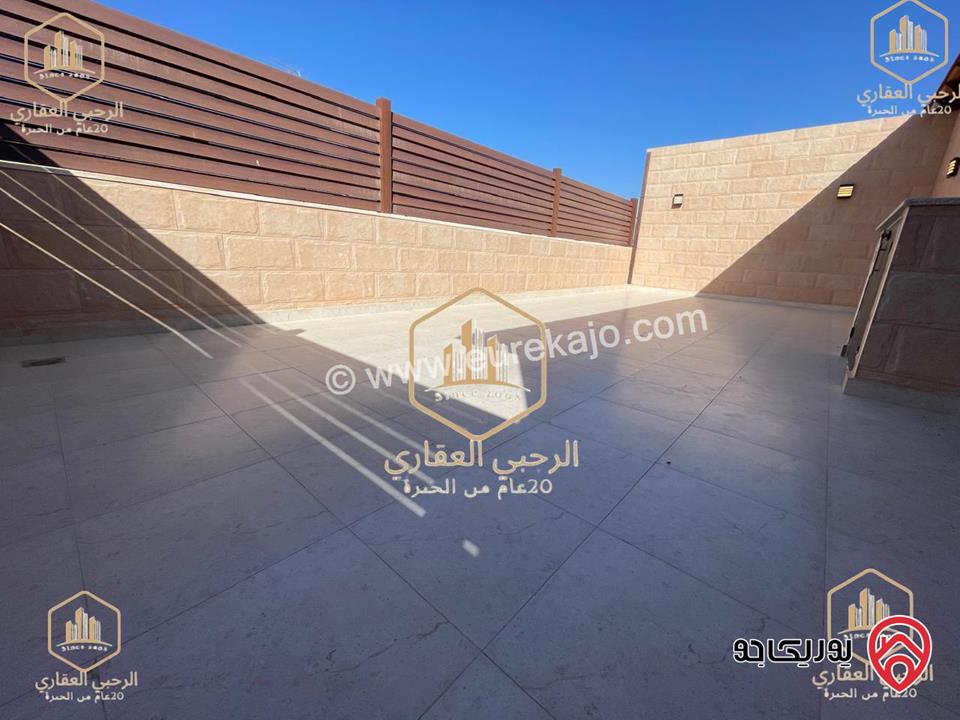 رووف سوبر ديلوكس مساحة 120م للايجار في عمان - خلدا