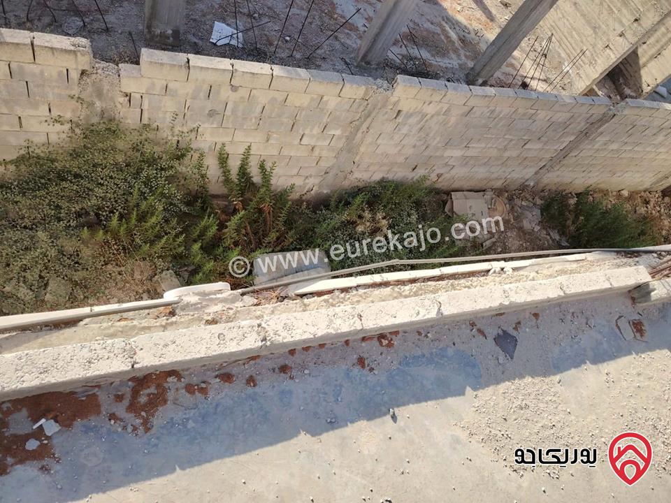 بيت مستقل مساحة 230م على أرض 600م للبيع في عمان - القويسمة جبل الحديد 