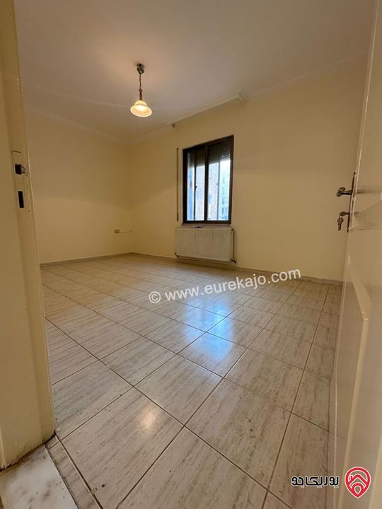 شقة طابق أول مساحة 150م للايجار في عمان - ام السماق 