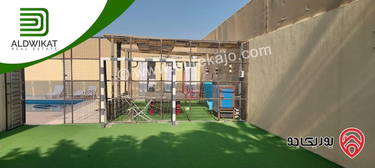 شاليه فاخر مفروش للبيع في اجمل مواقع البحر الميت منتجع البحيرة مساحة الارض 715م والبناء 200م موقع مميز