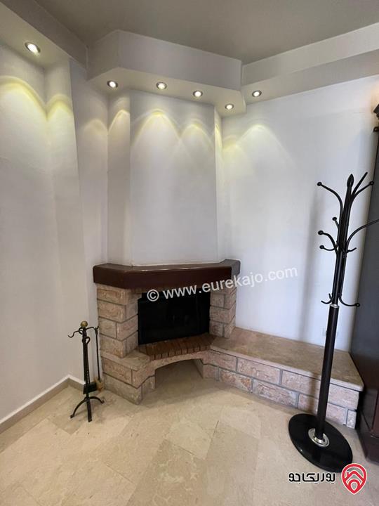 شقة شبه مفروشة طابق ثالث مساحة 325م للايجار في عمان - ضاحية الرشيد