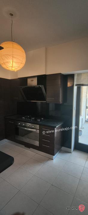 شقة مساحة 218م طابق ثاني للبيع في عمان - خلدا 