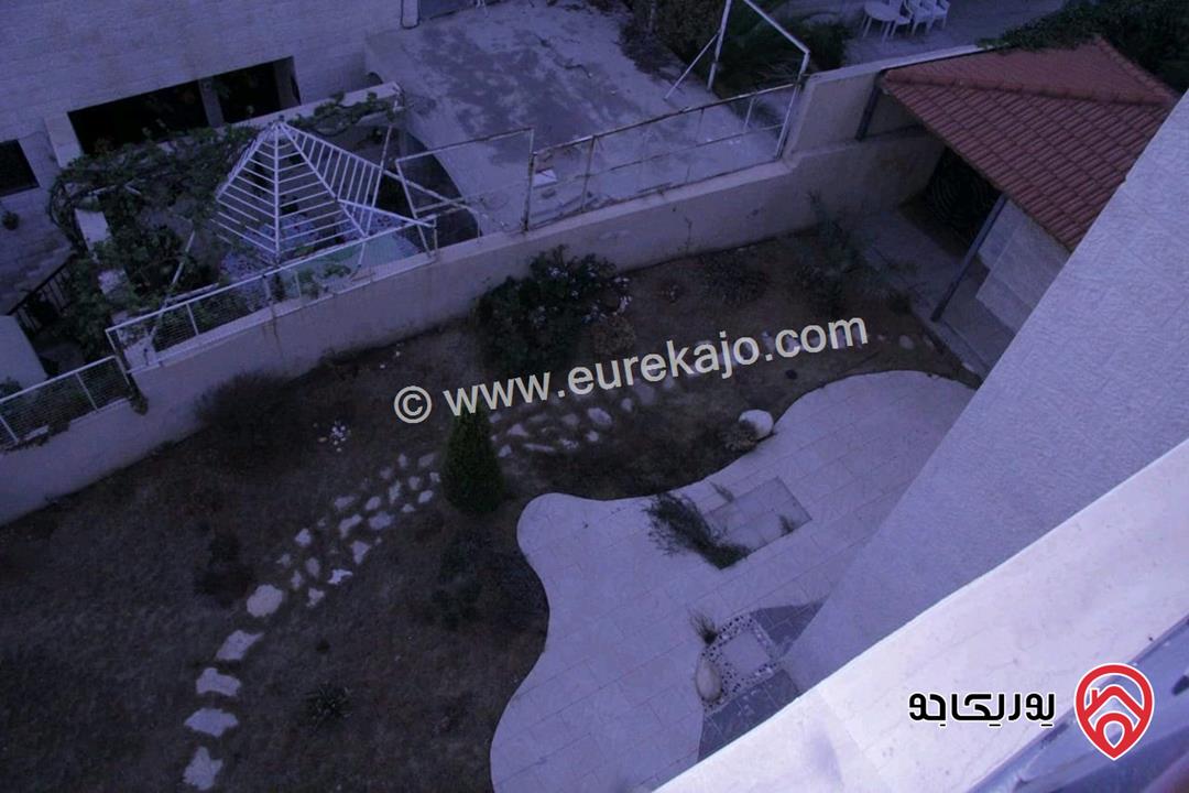 فيلا مساحة 750م على أرض 850م للبيع في عمان - أم أذينة