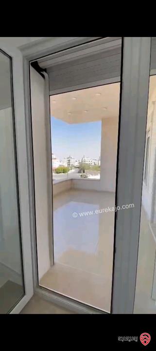 فيلا مساحة 1300م على أرض 1200م للبيع في عمان - الجبيهة 