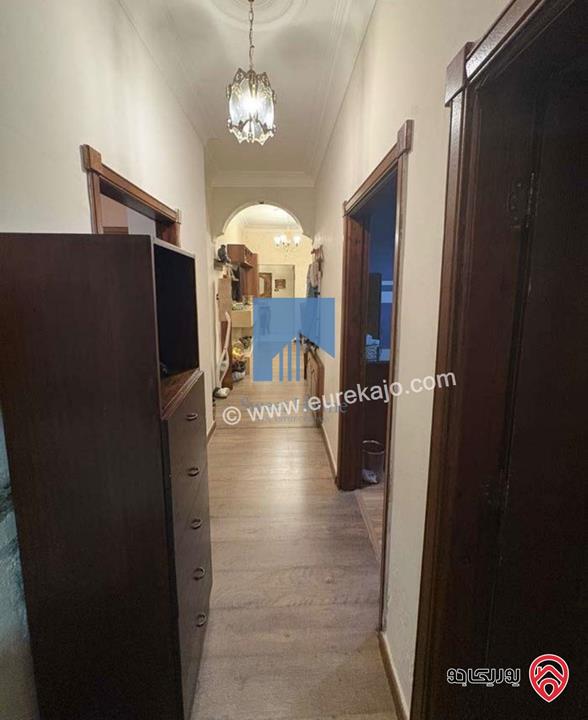 شقة أرضية مساحة 170م مع ترسات 120م للبيع في عمان - الرابية