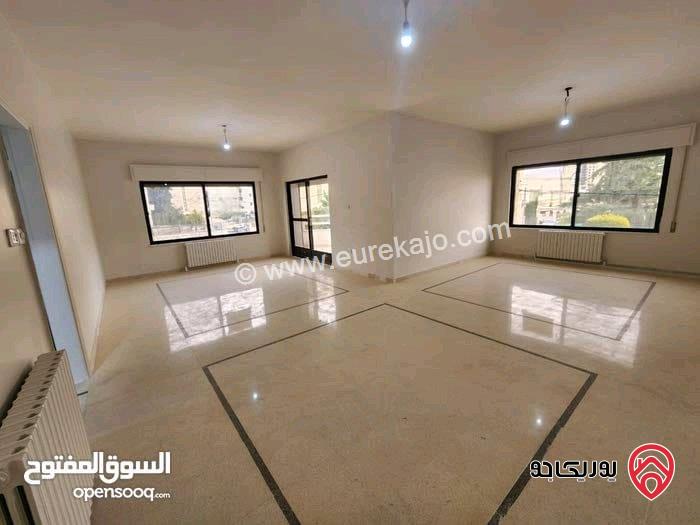 شقة فارغة مساحة 205م طابق أول للإيجار في عمان - الصويفية