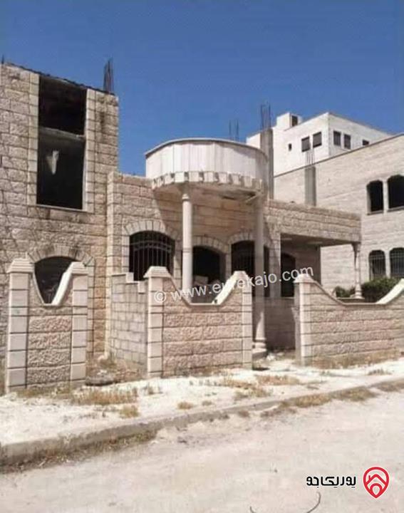 بيت مستقل مساحة 183م على أرض 352م للبيع في مدينة الشرق - الزرقاء  