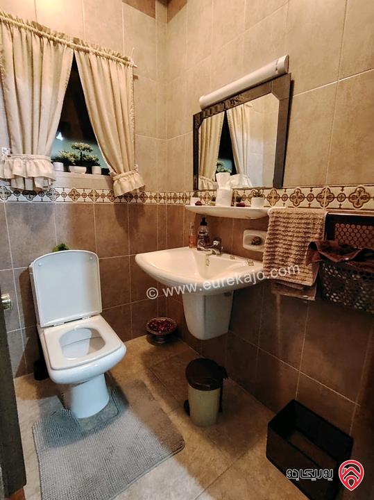 شقة مساحة 230م طابقية للبيع في عمان - اليادودة اسكان الصيادلة 