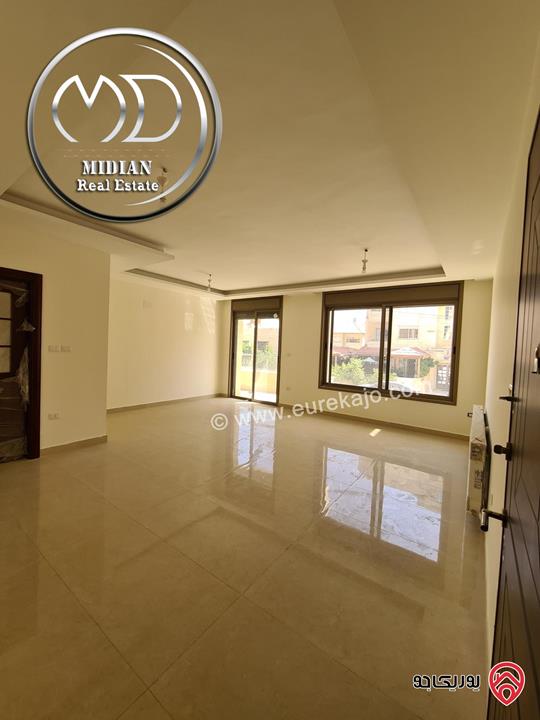 شقة أرضية جديدة للبيع في عمان - الدوار السابع مساحة 260م مع ترس و حديقة 200م تشطيبات سوبر ديلوكس بسعر مميز