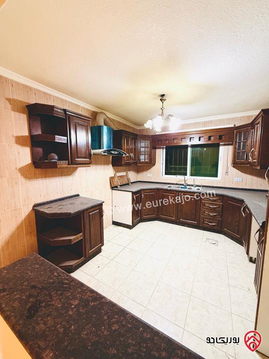 شقة شبه أرضية مساحة 150م للبيع في عمان - طبربور 