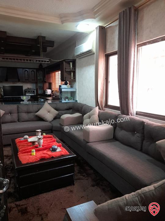 شقة ارضية طابقية 167م + حديقة 100م للبيع او للبدل مع دفع الفرق في الزرقاء - جبل طارق