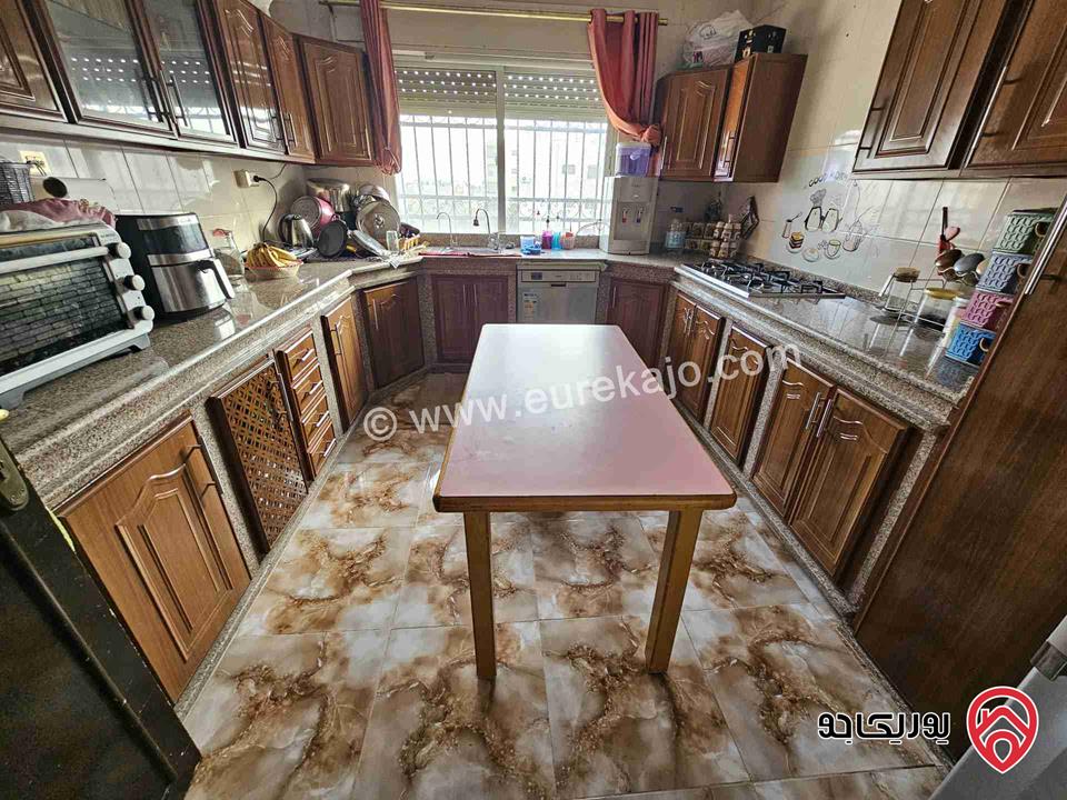 شقة طابقية مساحة 150م للبيع في عمان - ضاحية الياسمين