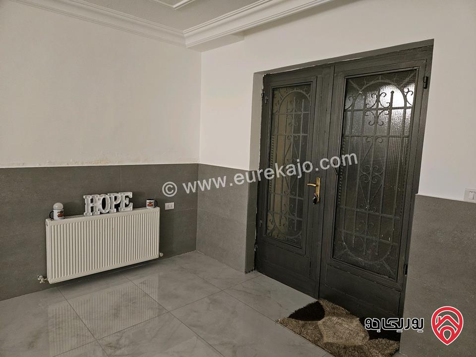 شقة طابق ارضي طابقية مساحة 245م داخلي و 100م خارجي للبيع في عمان - ام السماق