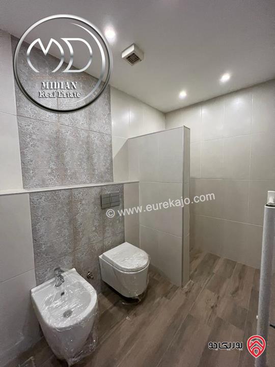 شقة جديدة للبيع طابق ثالث في عمان - دير غبار مساحة 250م مع ترس 50م تشطيبات و ديكورات فاخرة اطلالة رائعة