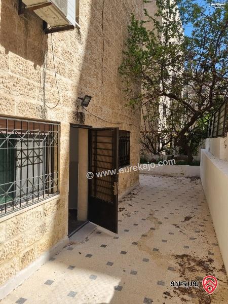 شقة شبه أرضية مساحة 120م داخلي و 50م خارجي للايجار في عمان - تلاع العلي 