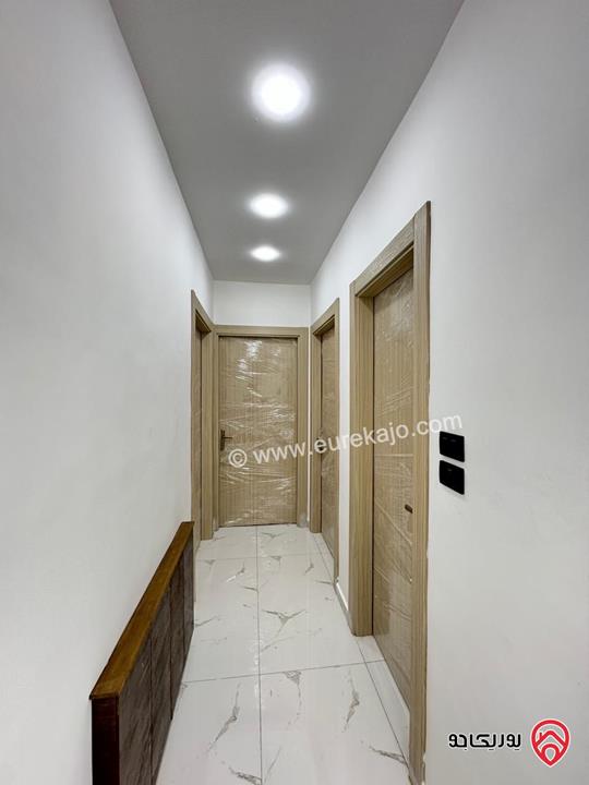 اخر شقتين طابق أرضي مساحة 160م وطابق ثالث دوبلكس مساحة 212م للبيع في عمان - البنيات