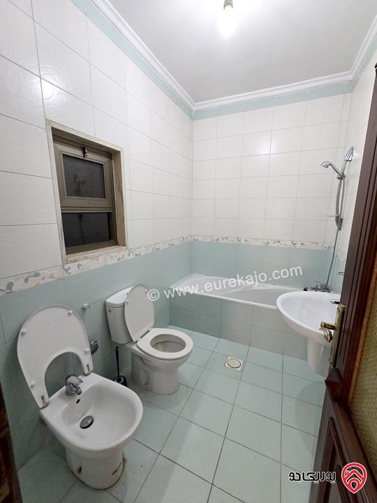 شقة طابقية 350 متر طابق أول للإيجار الفارغ في عمان - ام أذينة