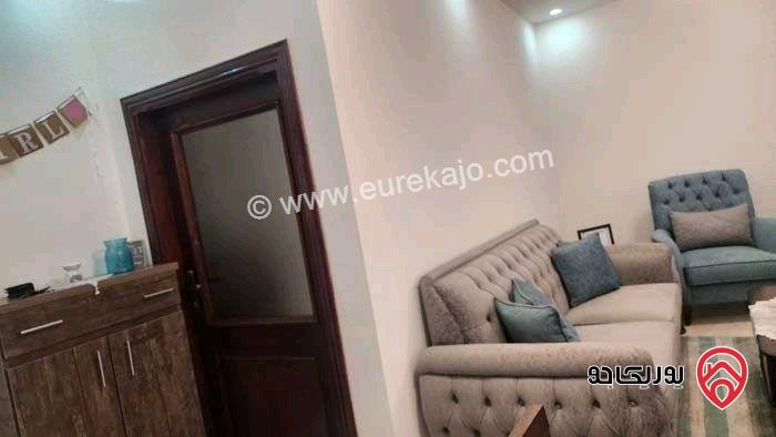 شقة مساحة 130م طابق ثالث للبيع في عين باشا