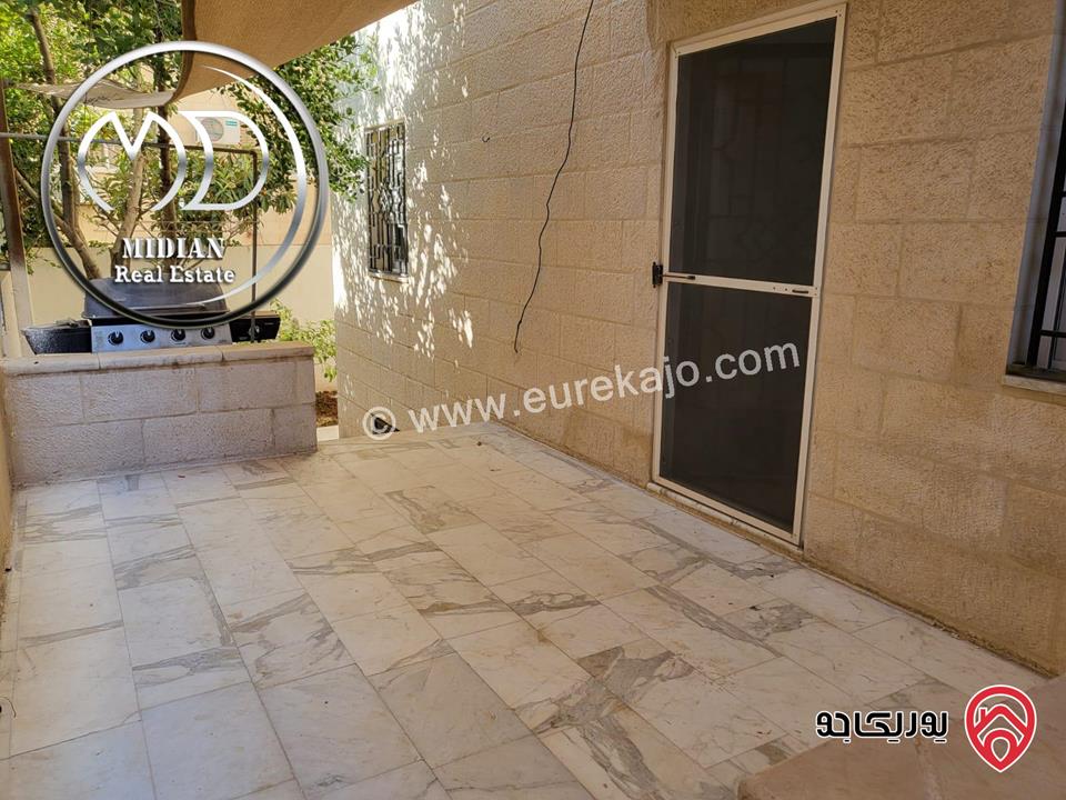 شقة دوبلكس ارضية مفروشة للبيع في عمان - الدوار السابع مساحة 320م مع تراسات و حدائق سوبر ديلوكس بسعر مميز جداً
