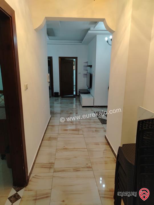 شقة مفروشة طابق أول مساحة 120م للايجار في عمان - الجبيهة 