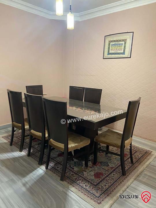 شقة طابق ثاني مساحة 200م للبيع في عمان - طبربور