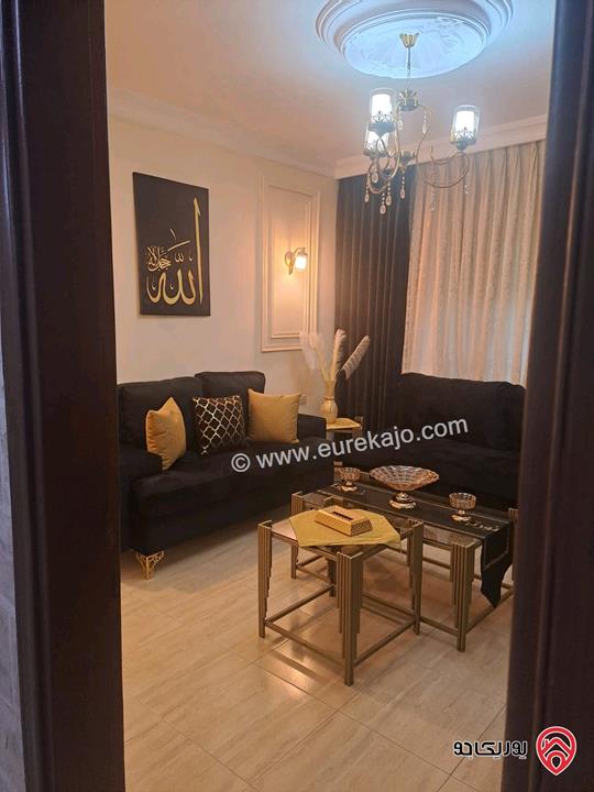 شقة مساحة 130م طابق ثاني للبيع في عمان - ضاحية الاستقلال