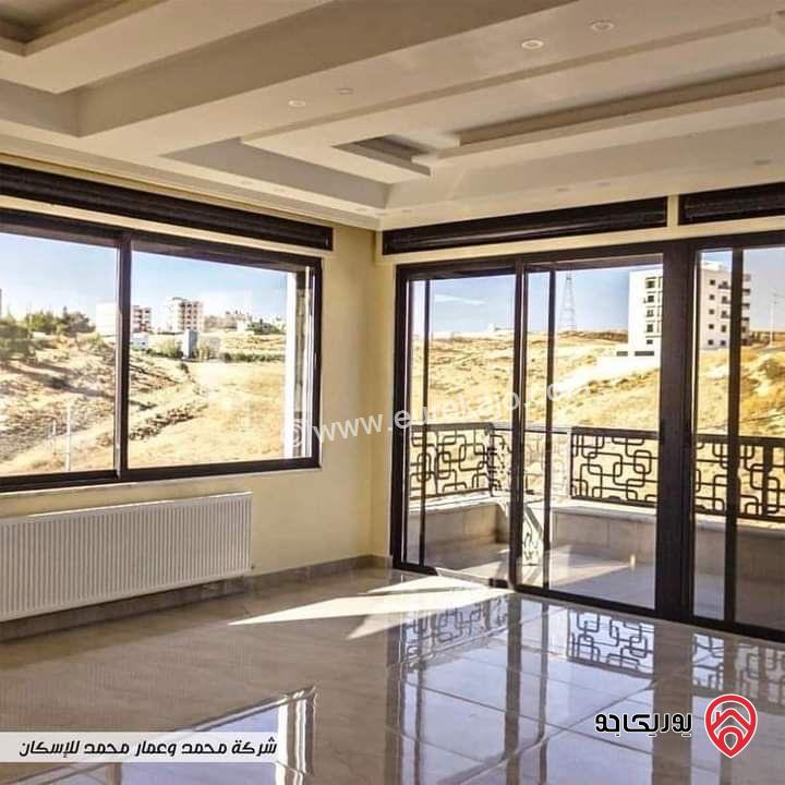 شقة سوبر ديلوكس مساحة 245م طابق ثاني للبيع في عمان - طريق المطار - منطقة الحويطي - خلف المدارس العالمية