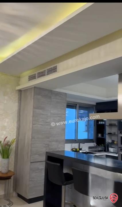 شقة طابق ثالث دوبلكس مساحة 230م للبيع مفروشة في عمان - دير غبار 