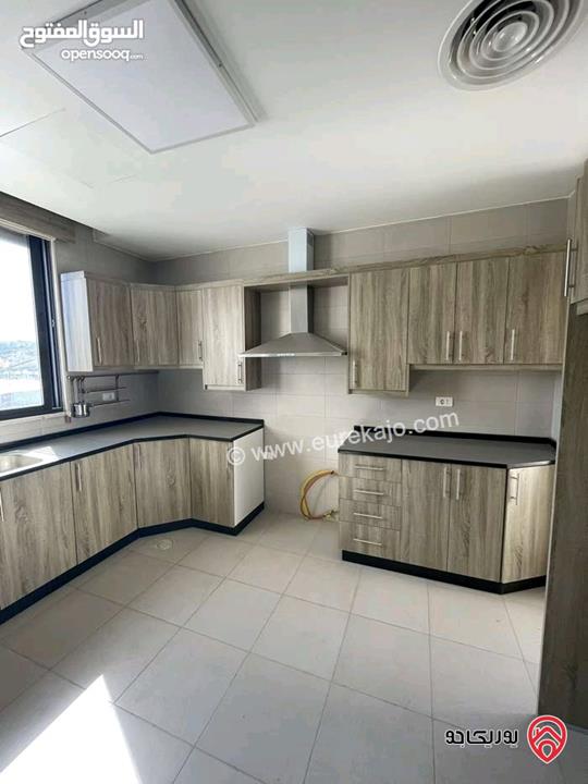 شقة فارغة مساحة 170م طابق ثاني للايجار في عمان - ام السماق 