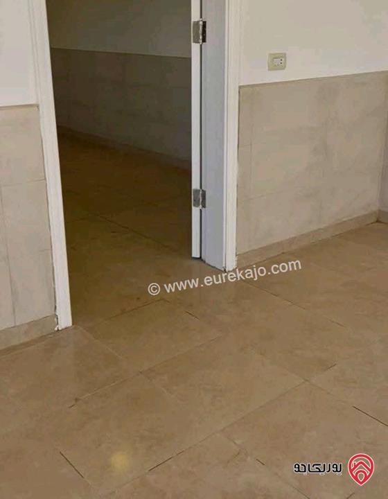 شقة فارغة طابق ثالث مع روف مساحة 250م للايجار في عمان - خلدا