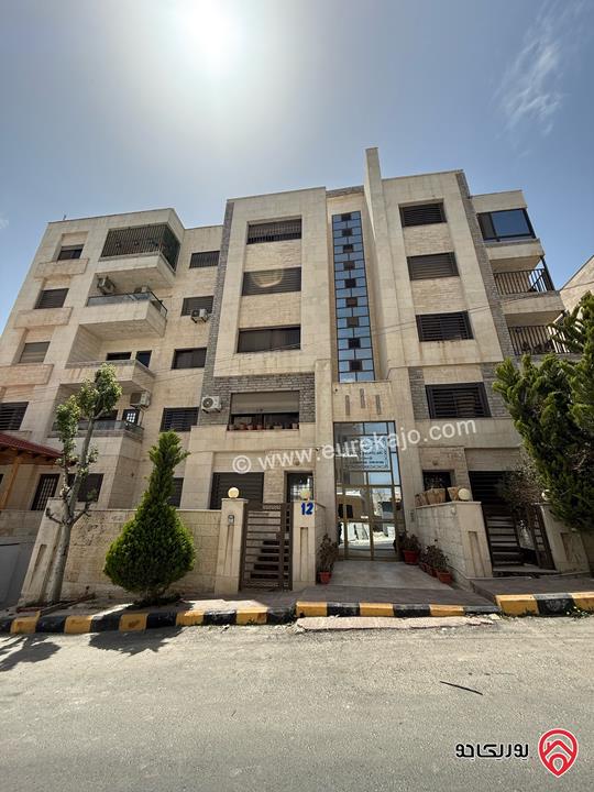 شقة سوبر ديلوكس مميزة جداً مساحة 180م طابق رابع للبيع في عمان - شفا بدران وبموقع هادي ومميز 