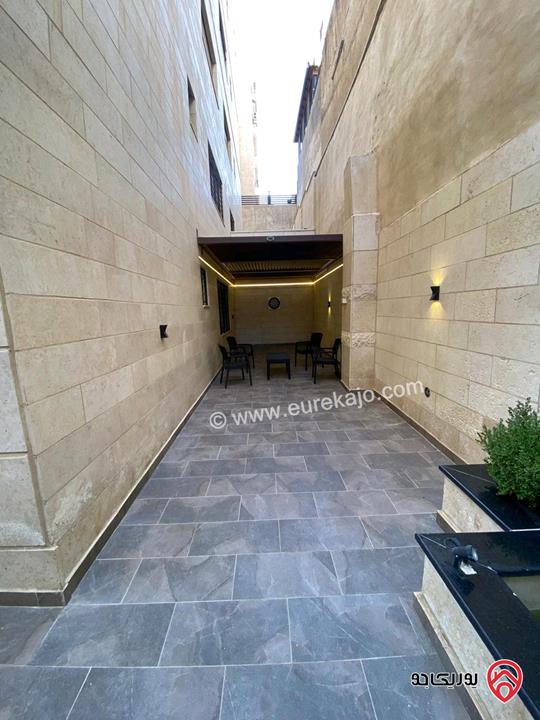 شقة أرضية مساحة 173م داخلي و 170م خارجي للبيع في عمان - مرج الحمام بالقرب من السيفوي