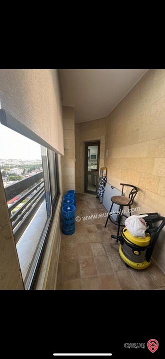 شقة طابقية طابق ثالث مساحة 367م للبيع في عمان - دابوق